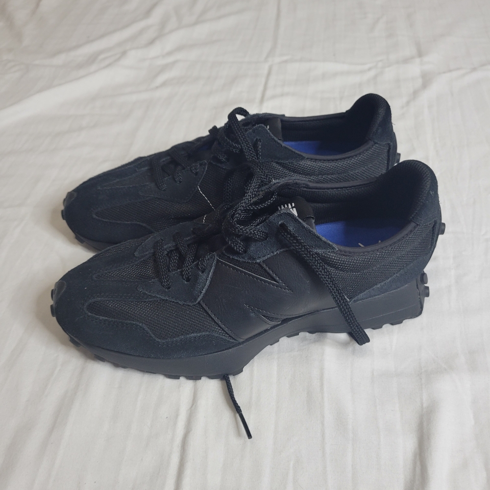 Men's Phantom Black New Balance 327 New With Out Box.
